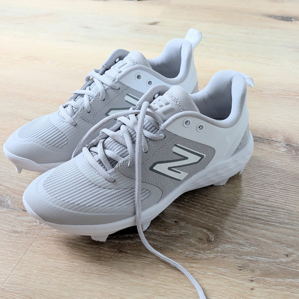 Softball Cleats New Balance 7.5